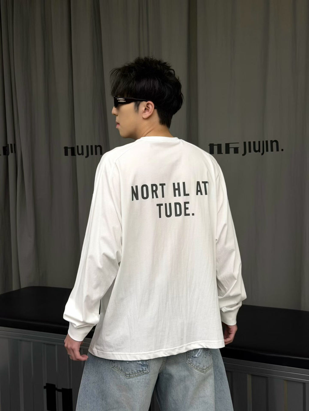 N43011 ﾊﾞｯｸﾛｺﾞﾛﾝｸﾞTｼｬﾂ